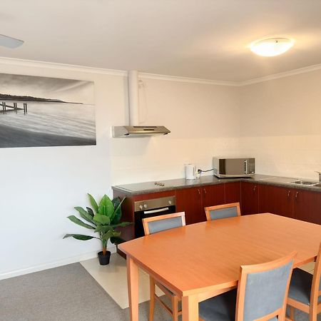 Port Vincent Motel & Apartments Bagian luar foto