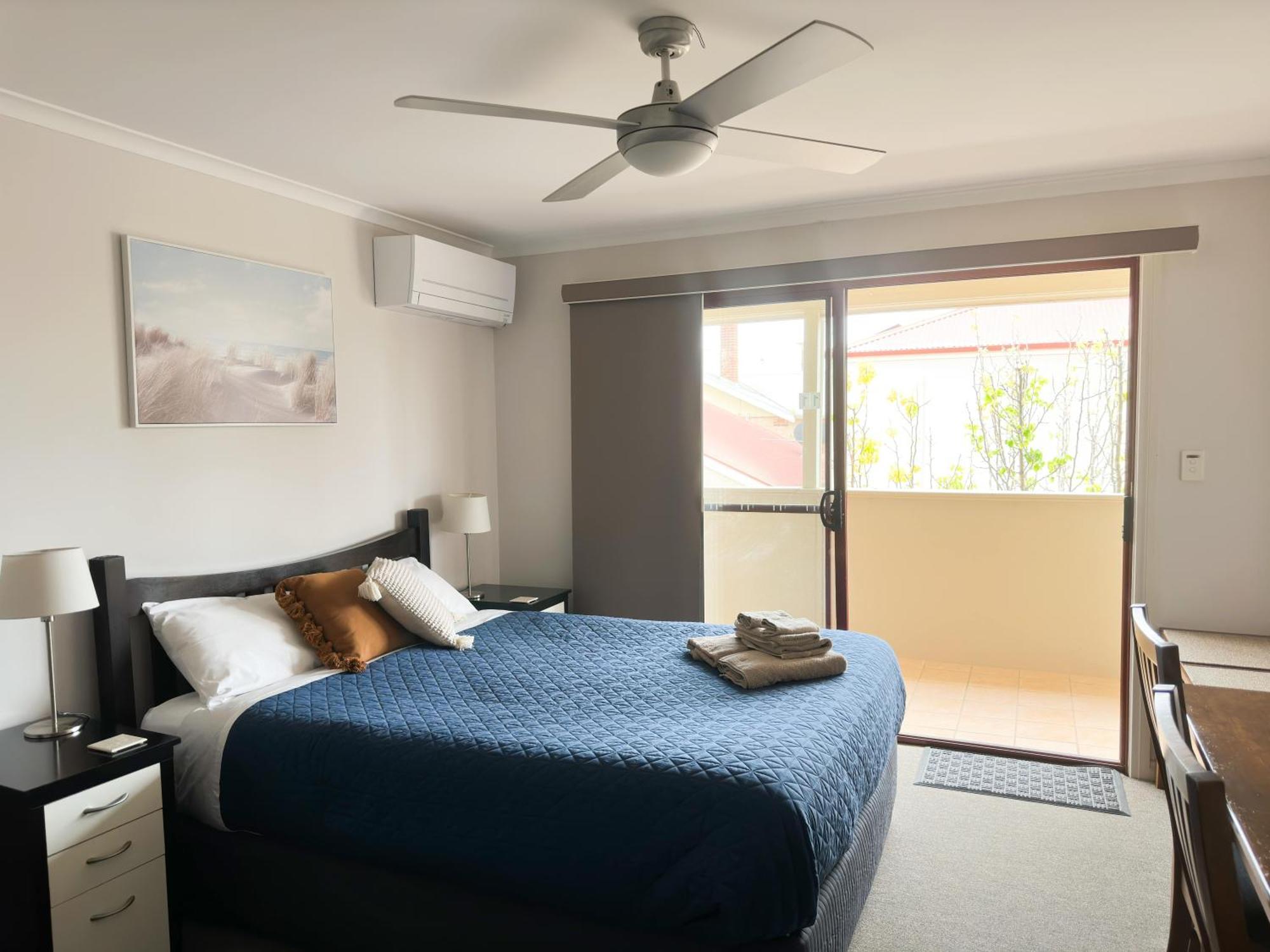 Port Vincent Motel & Apartments Bagian luar foto